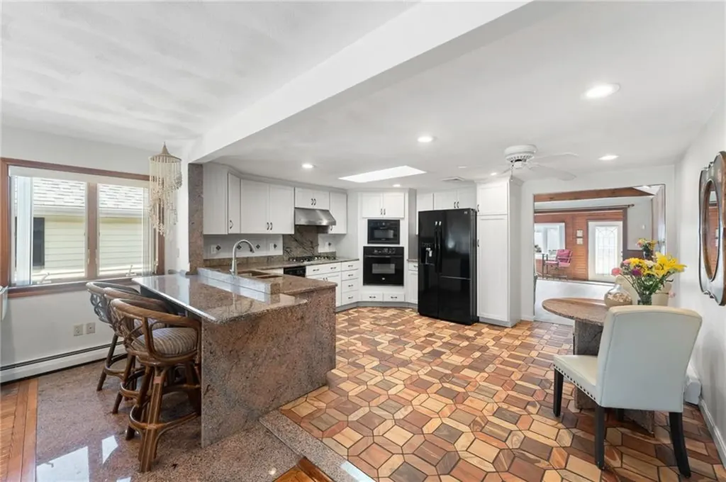 63 Boon Street Narragansett RI 02882