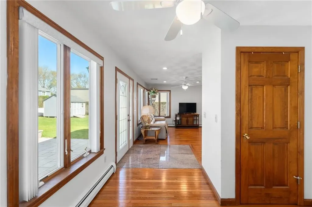 63 Boon Street Narragansett RI 02882