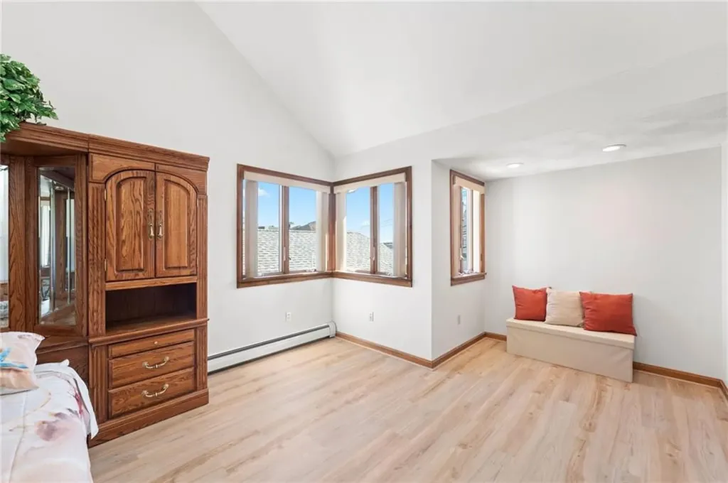 63 Boon Street Narragansett RI 02882