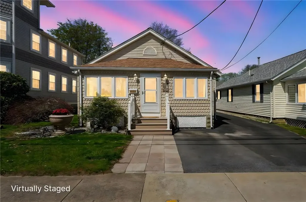 63 Boon Street Narragansett RI 02882