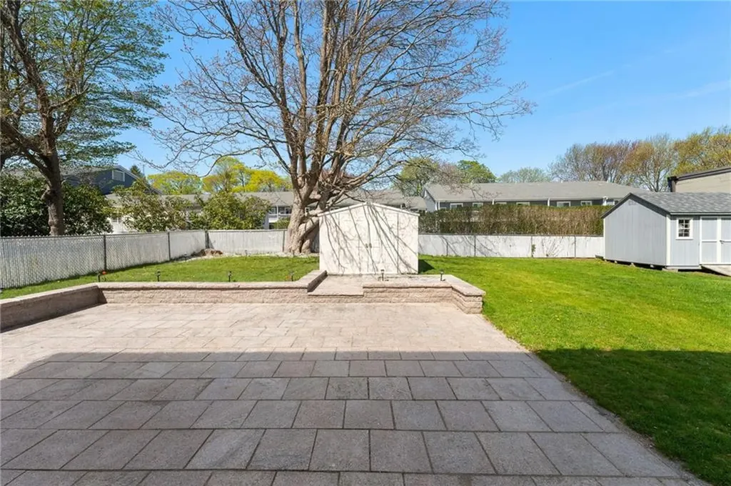 63 Boon Street Narragansett RI 02882