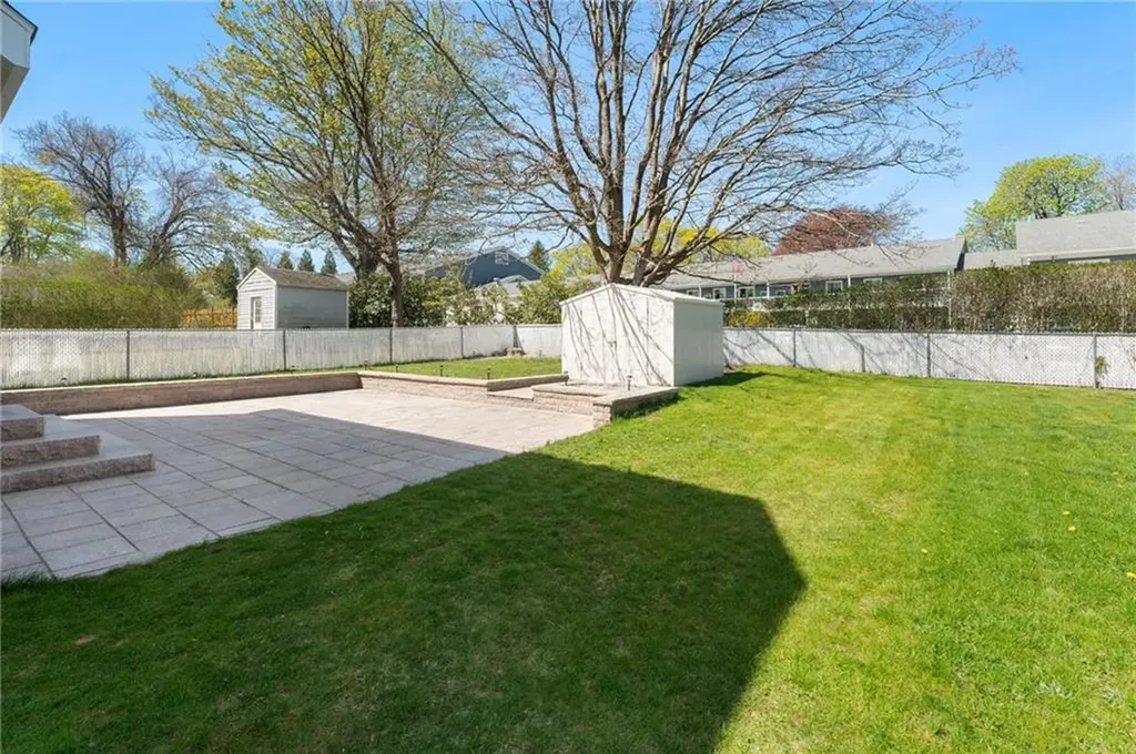 63 Boon Street Narragansett RI 02882