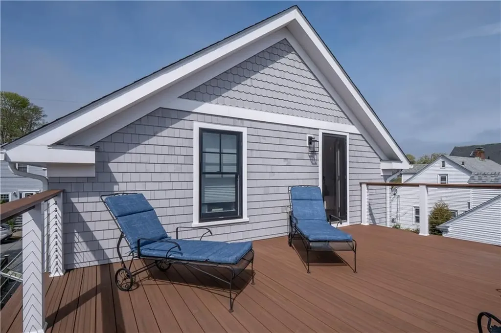 70 Roseneath Avenue Newport RI 02840