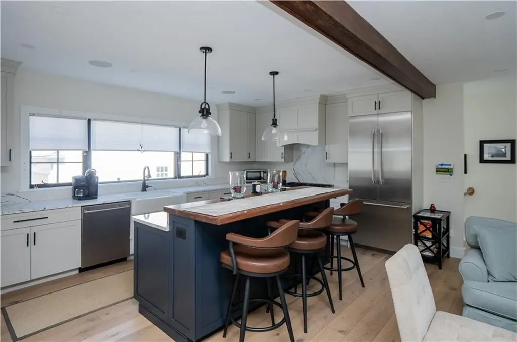 70 Roseneath Avenue Newport RI 02840