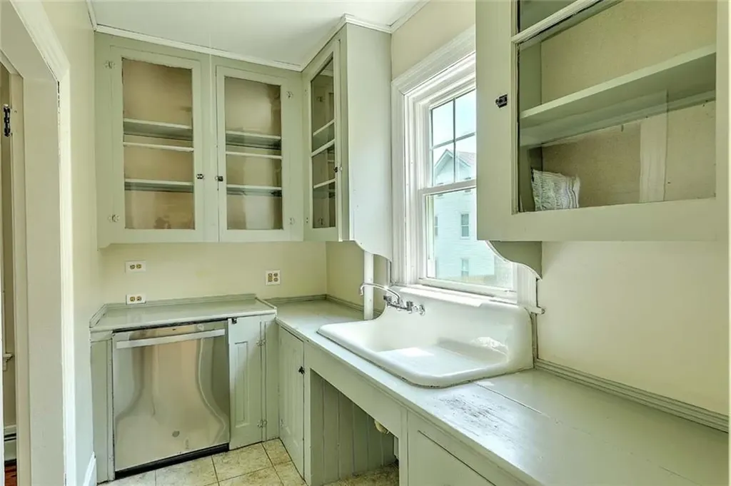 453 455 Morris Avenue Providence RI 02906