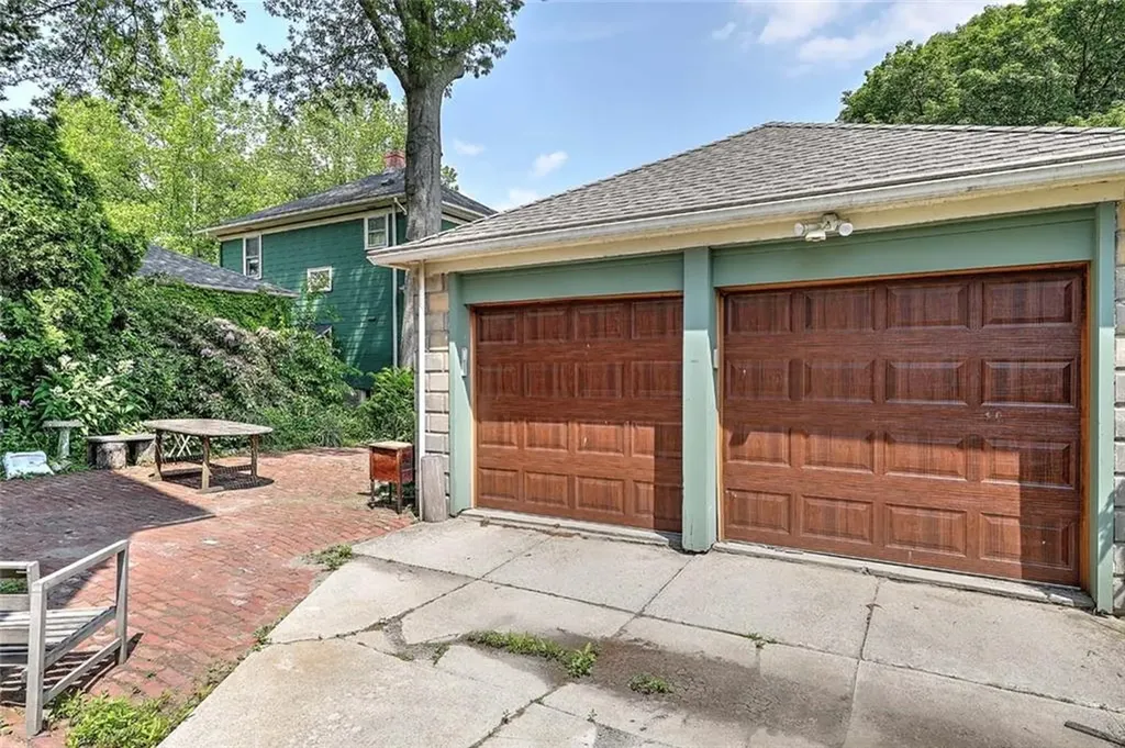 453 455 Morris Avenue Providence RI 02906