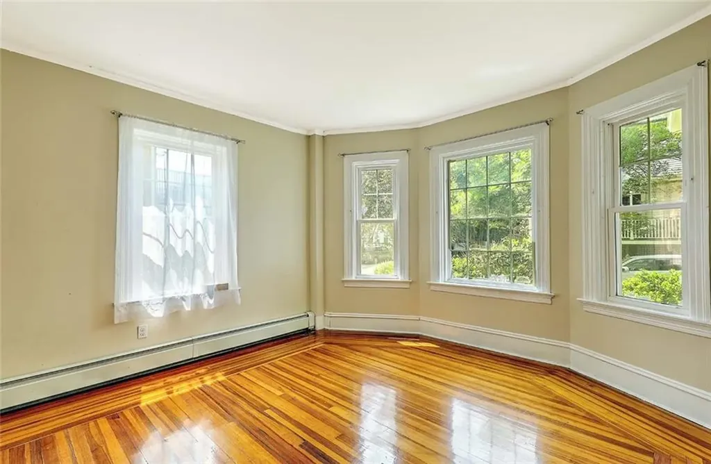 453 455 Morris Avenue Providence RI 02906