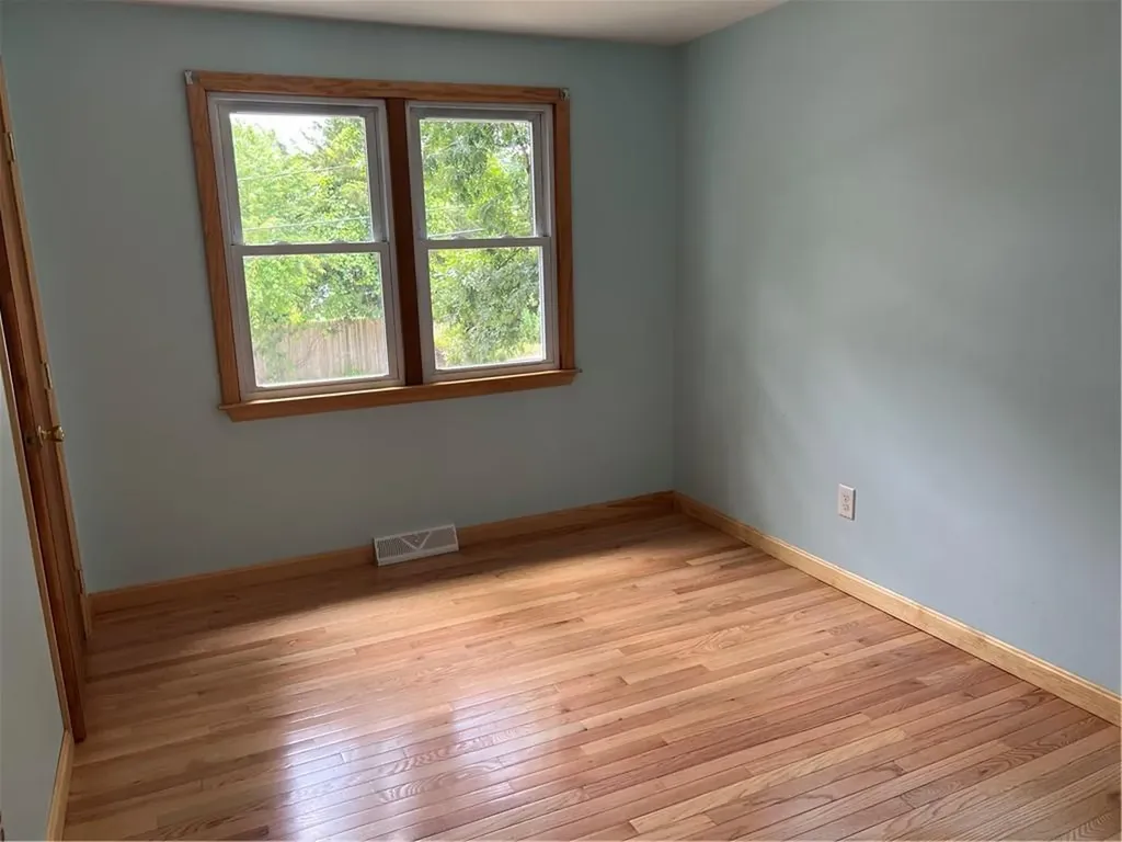 10 Lawnwood Road Coventry RI 02816