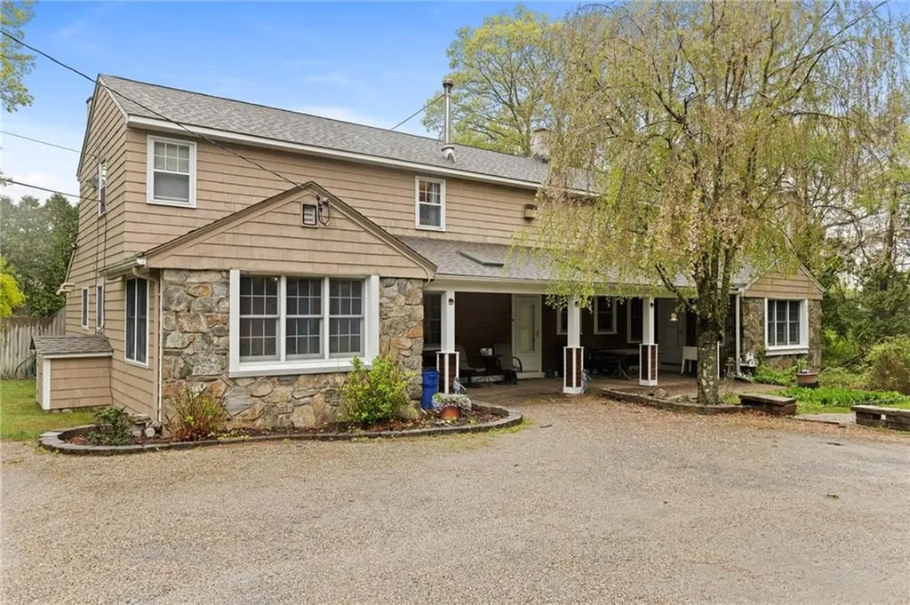 24 26 Golden View Drive Johnston RI 02919