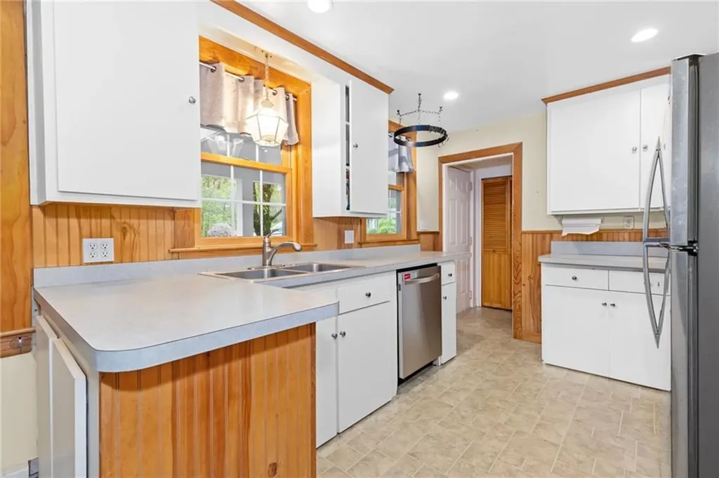 24 26 Golden View Drive Johnston RI 02919