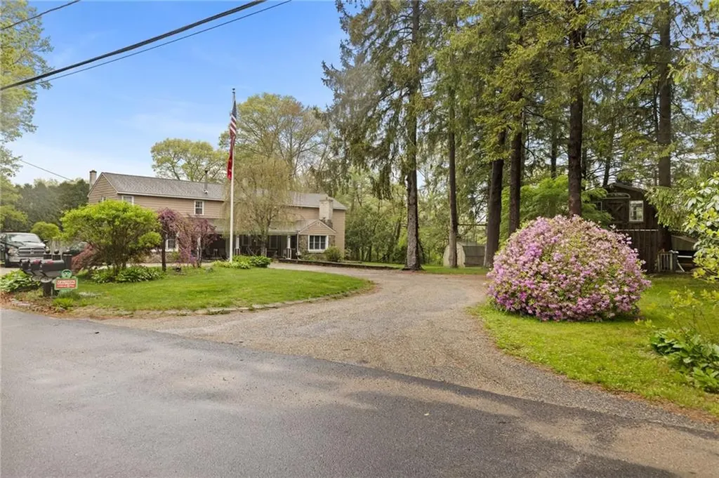 24 26 Golden View Drive Johnston RI 02919