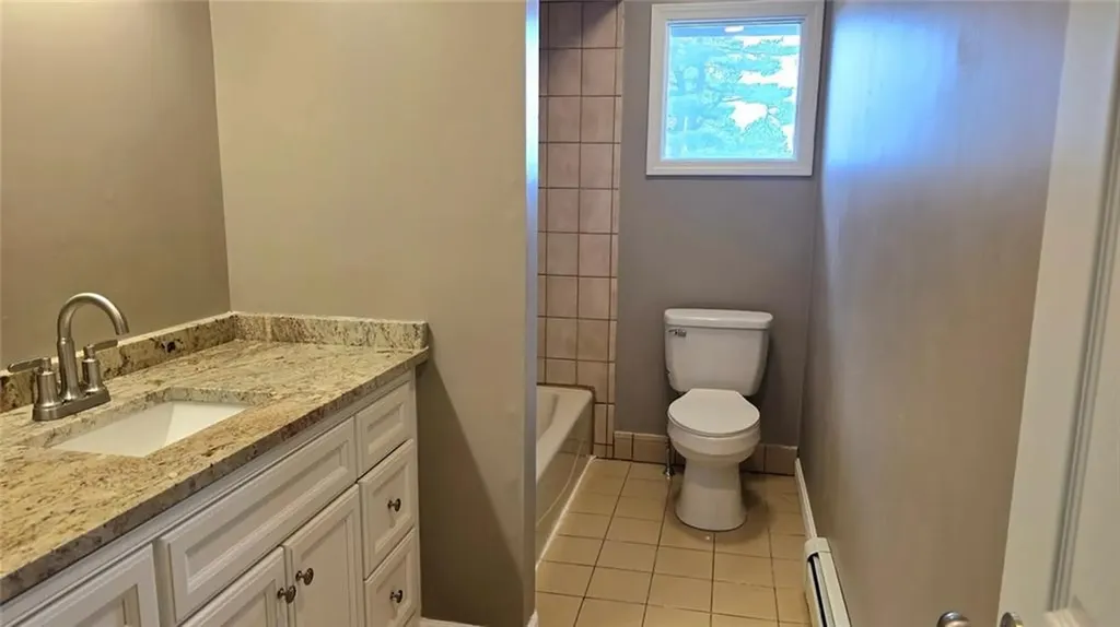 7 Kristen Drive North Providence RI 02911