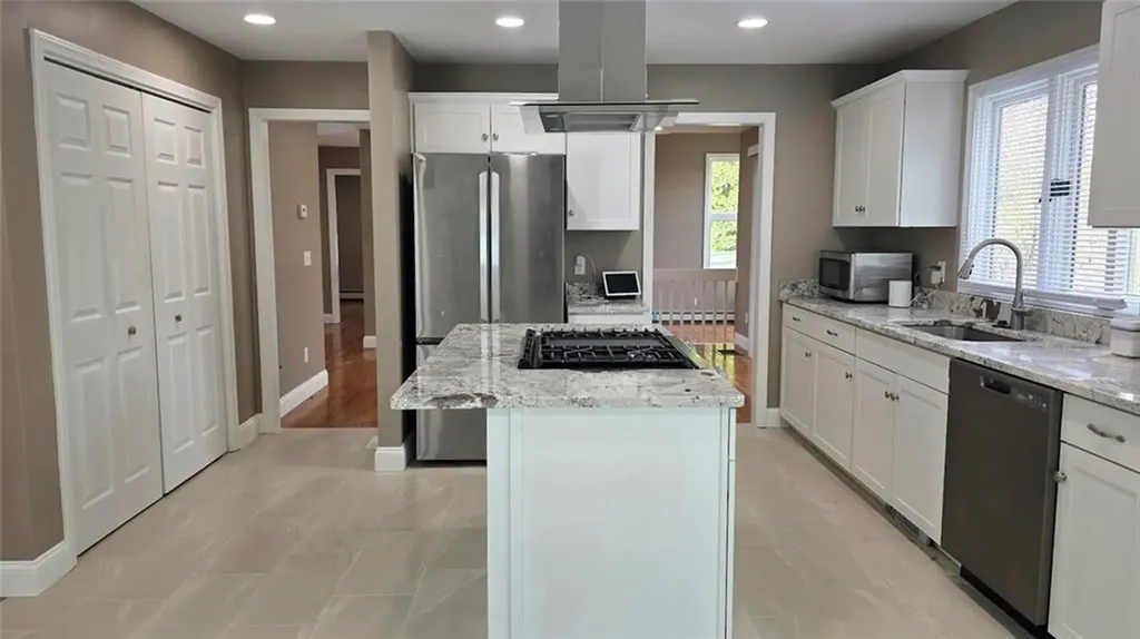 7 Kristen Drive North Providence RI 02911