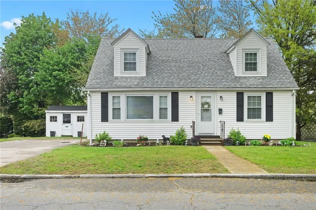 141 Burns Street Providence RI 02904