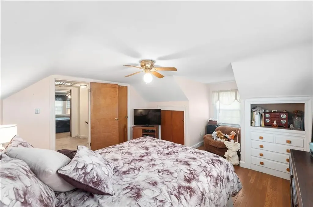 141 Burns Street Providence RI 02904