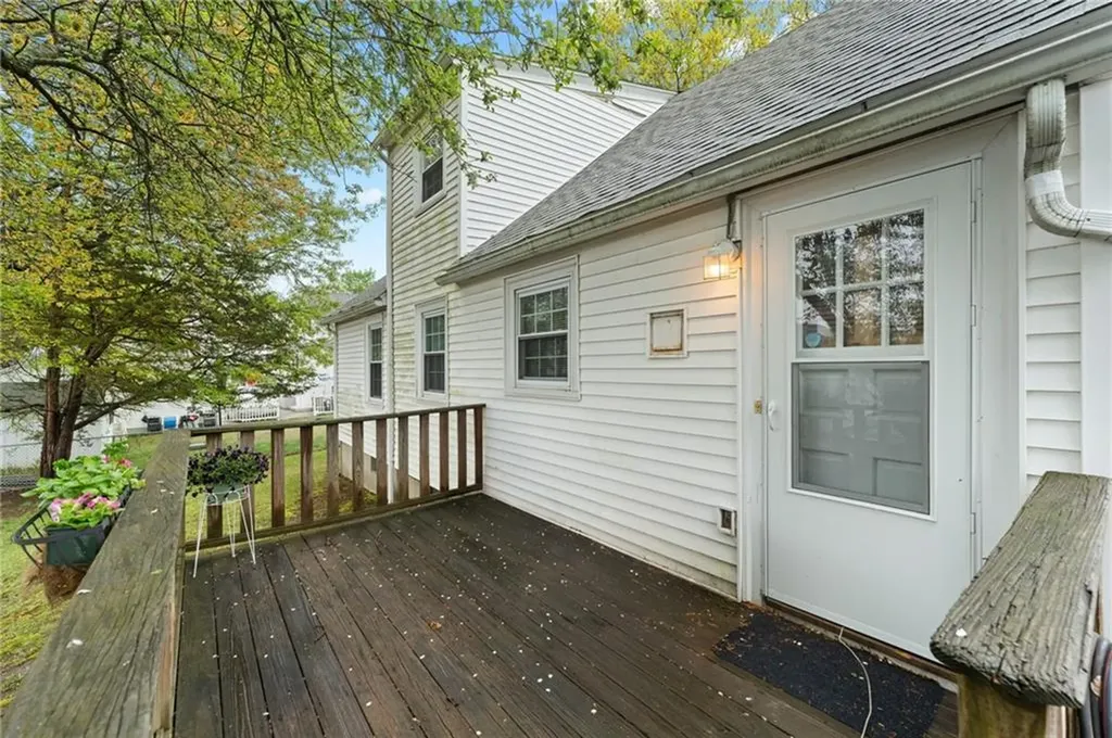 141 Burns Street Providence RI 02904