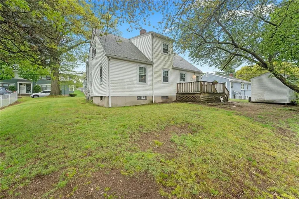 141 Burns Street Providence RI 02904