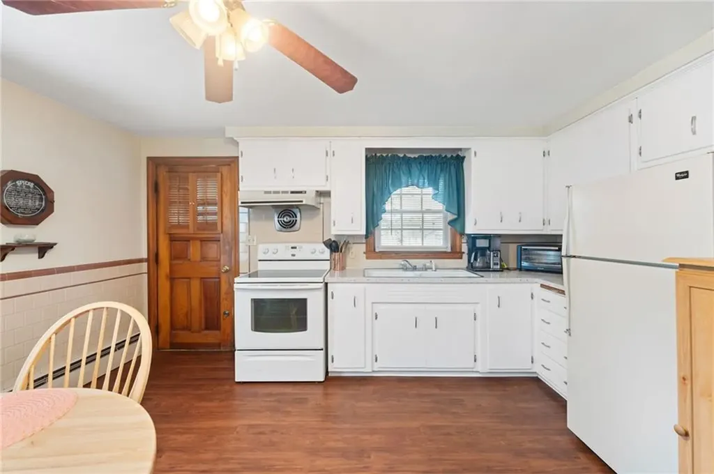 141 Burns Street Providence RI 02904