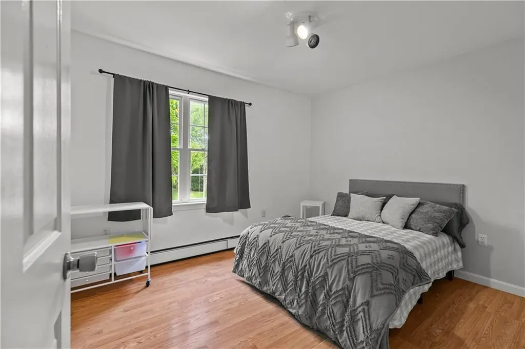 26 Cherokee Drive Portsmouth RI 02871