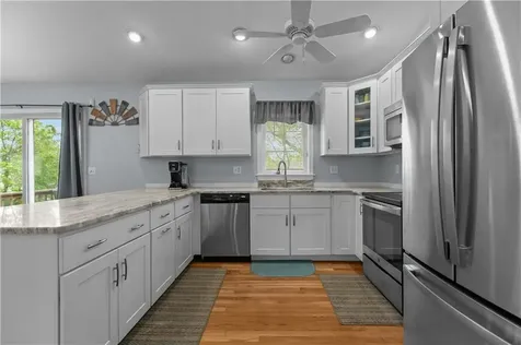 26 Cherokee Drive Portsmouth RI 02871