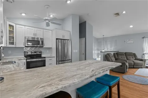 26 Cherokee Drive Portsmouth RI 02871