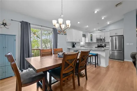 26 Cherokee Drive Portsmouth RI 02871