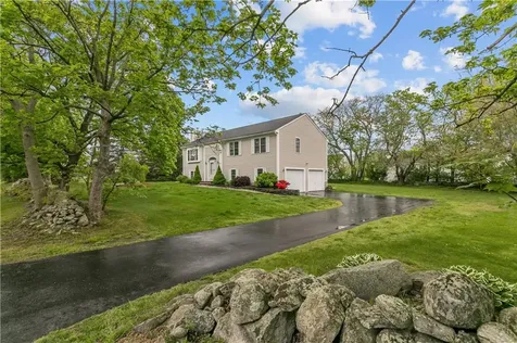26 Cherokee Drive Portsmouth RI 02871