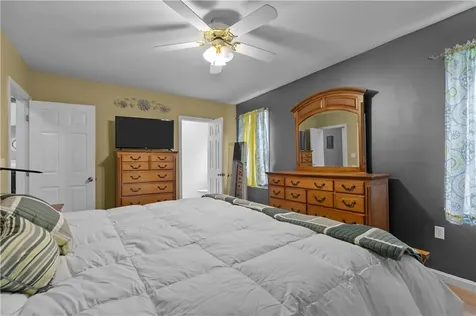 26 Cherokee Drive Portsmouth RI 02871