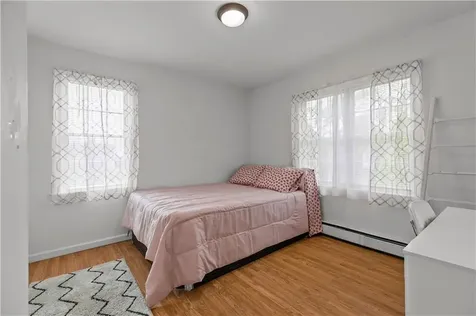 26 Cherokee Drive Portsmouth RI 02871