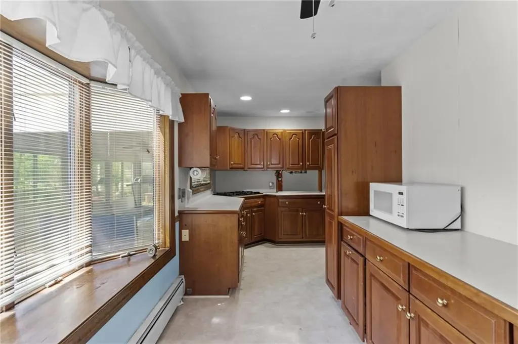 5 Chaloner Court Cranston RI 02921