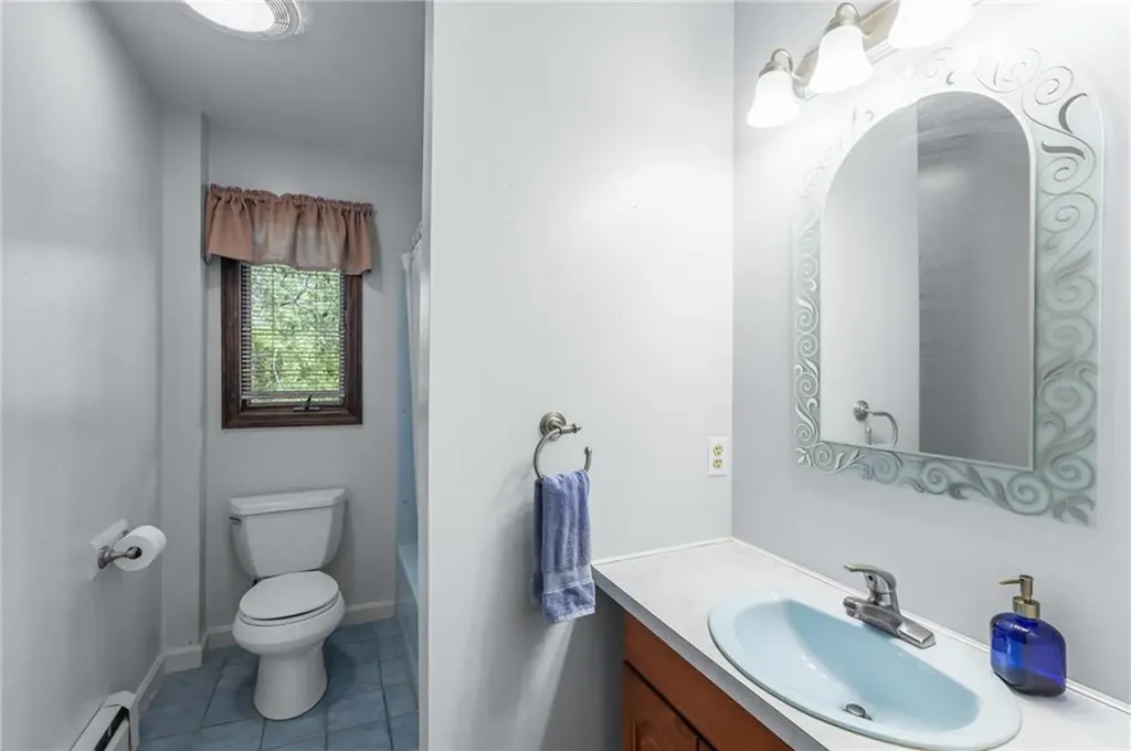 5 Chaloner Court Cranston RI 02921