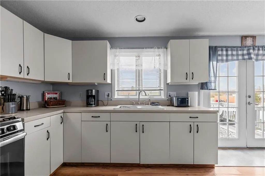 38 Clement Street Tiverton RI 02878
