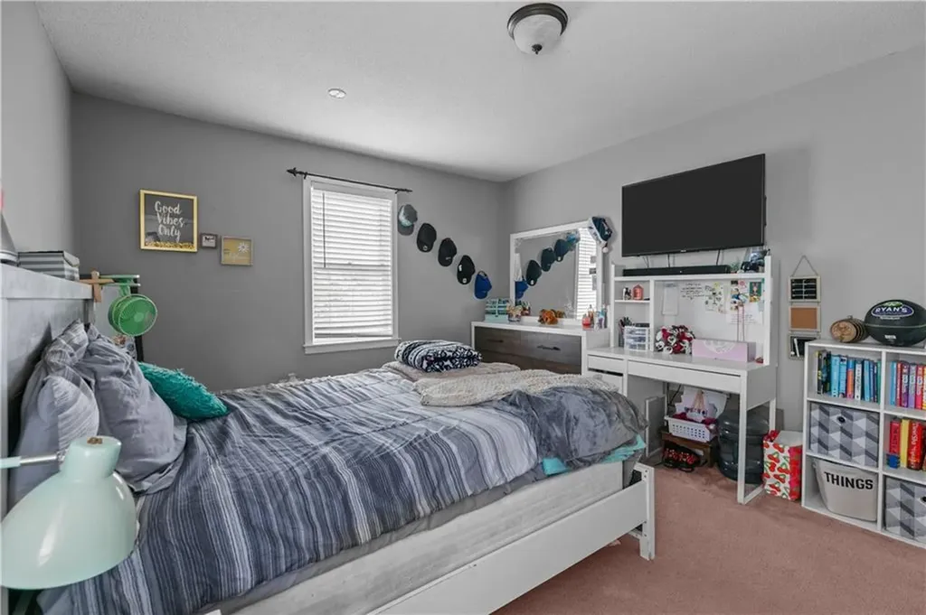 38 Clement Street Tiverton RI 02878