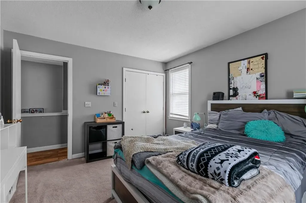 38 Clement Street Tiverton RI 02878
