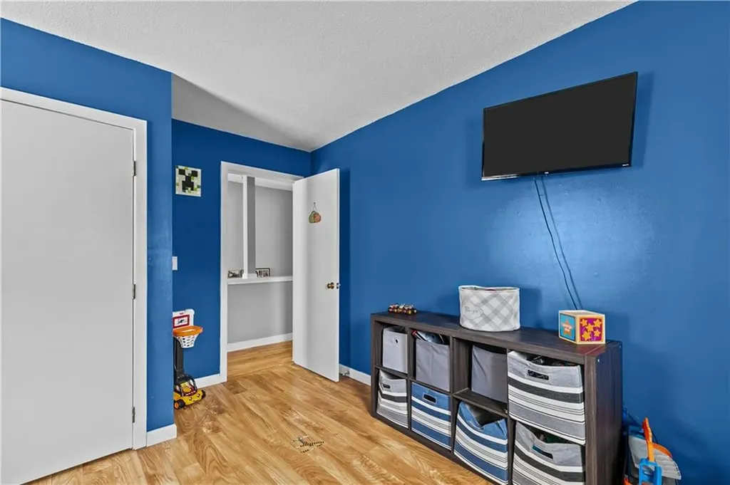 38 Clement Street Tiverton RI 02878