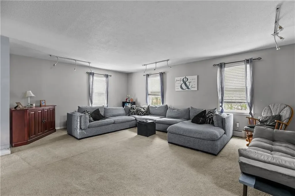 38 Clement Street Tiverton RI 02878