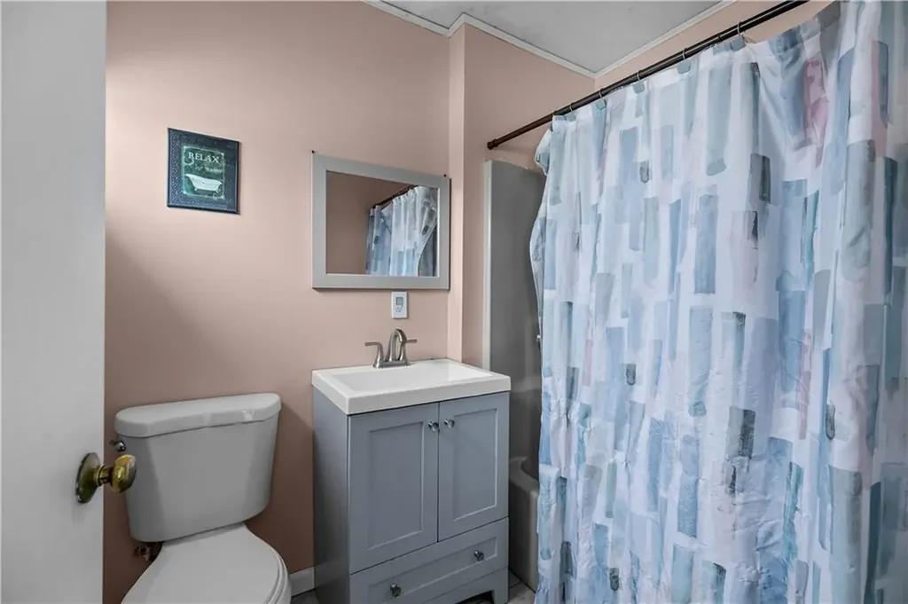38 Clement Street Tiverton RI 02878