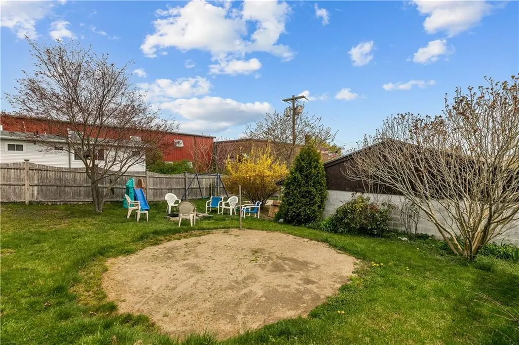 38 Clement Street Tiverton RI 02878