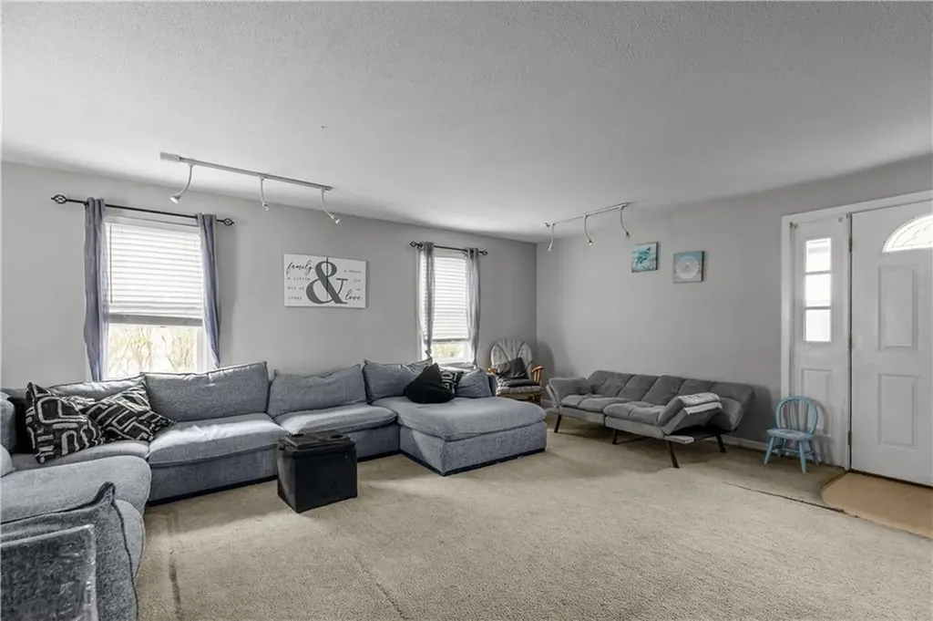 38 Clement Street Tiverton RI 02878