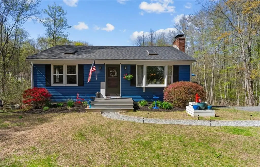 519 Hartford Pike Scituate RI 02857