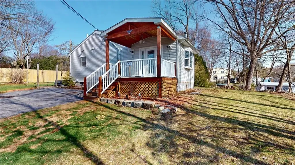 176 Nursery Avenue Woonsocket RI 02895