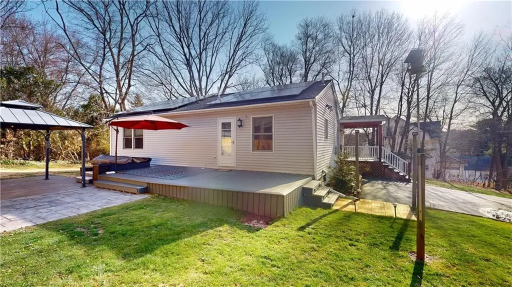 176 Nursery Avenue Woonsocket RI 02895