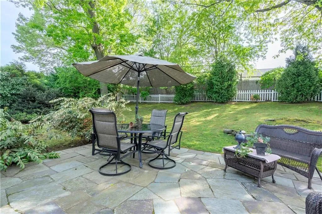 33 Perennial Drive Cranston RI 02920
