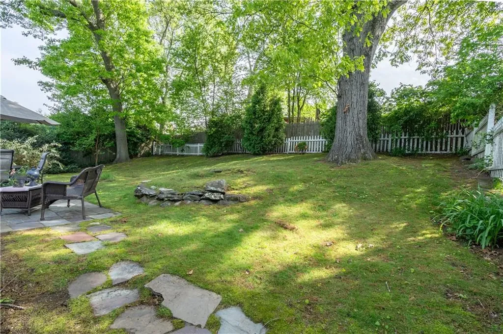 33 Perennial Drive Cranston RI 02920