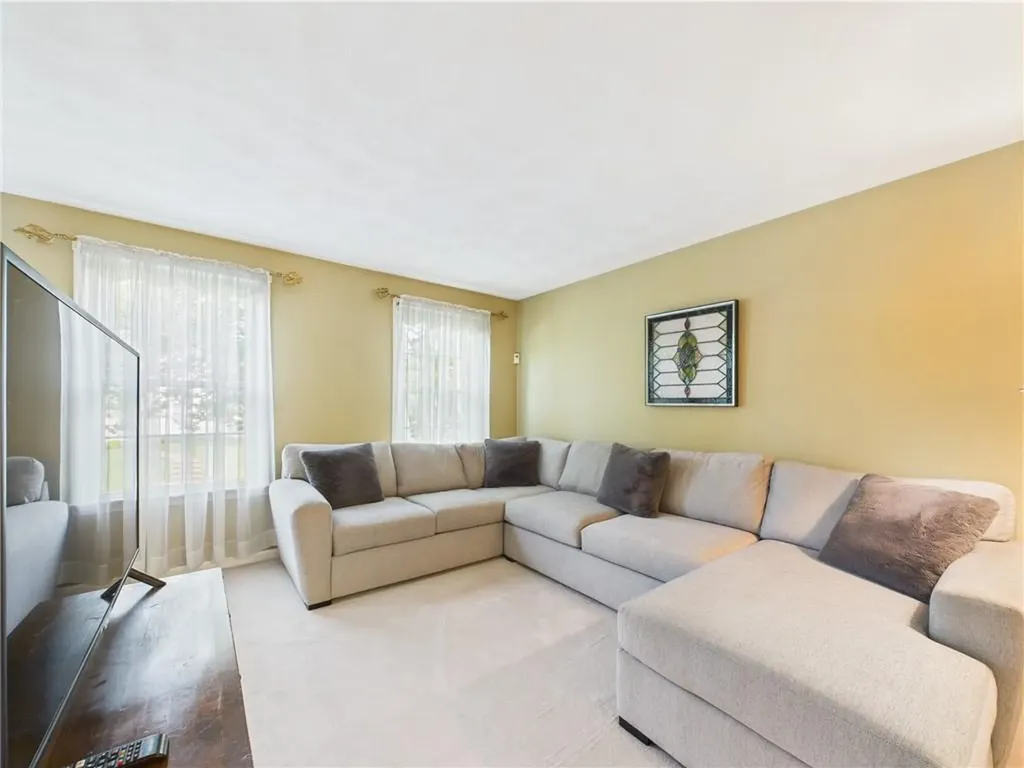 309 Blue Ridge Road Warwick RI 02886