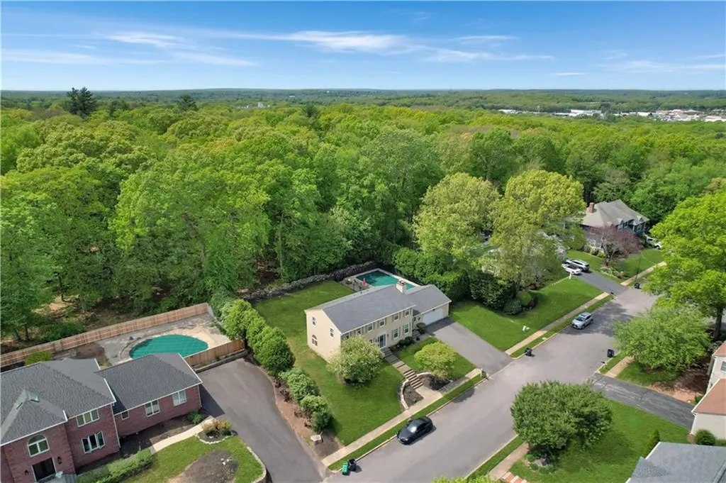 309 Blue Ridge Road Warwick RI 02886