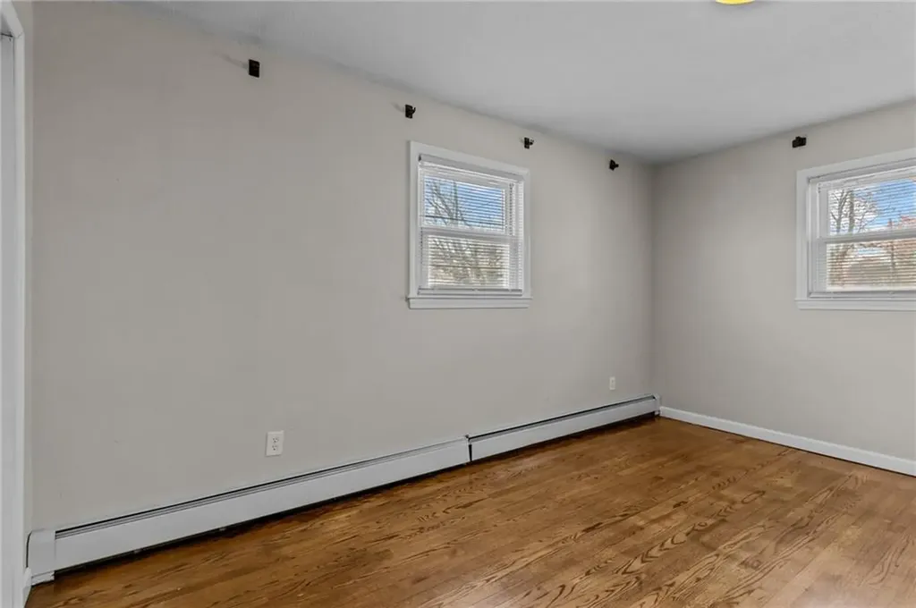 43 Huxley Avenue Providence RI 02908