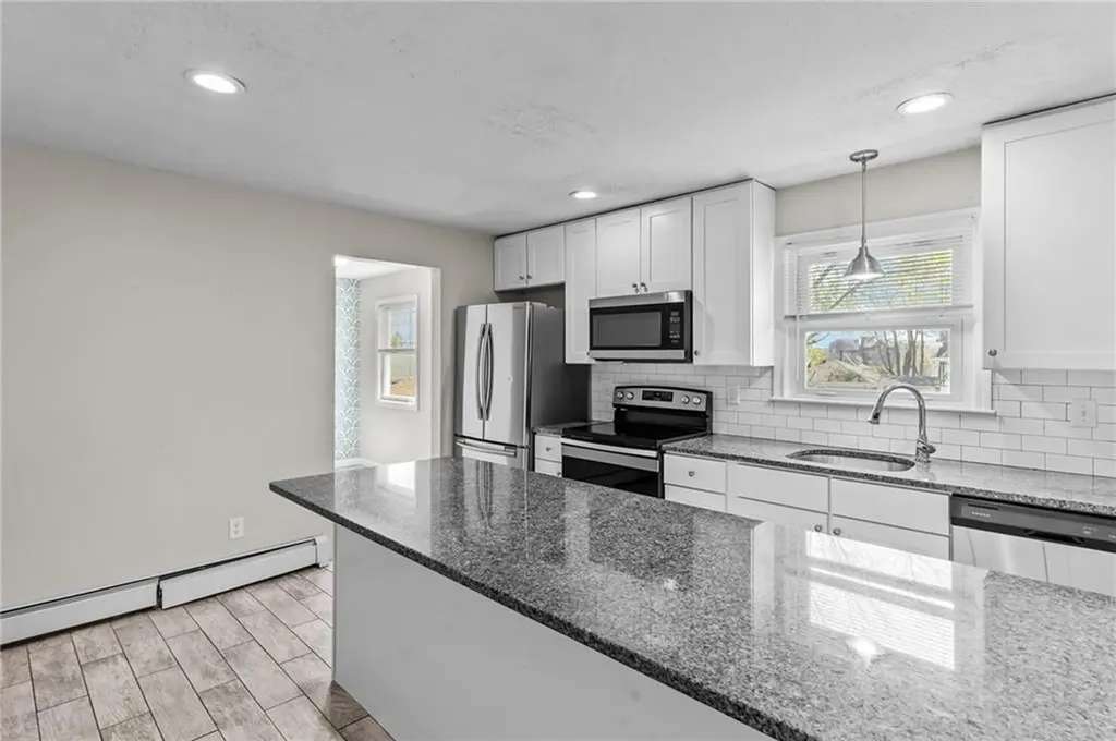 43 Huxley Avenue Providence RI 02908