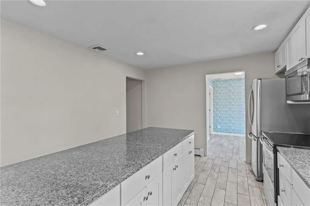 43 Huxley Avenue Providence RI 02908