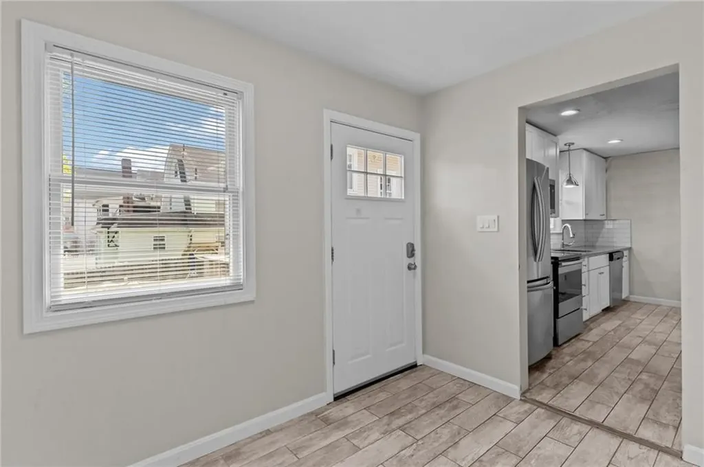 43 Huxley Avenue Providence RI 02908